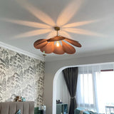Nordisk Retro Loftslampe I Kronbladsstof